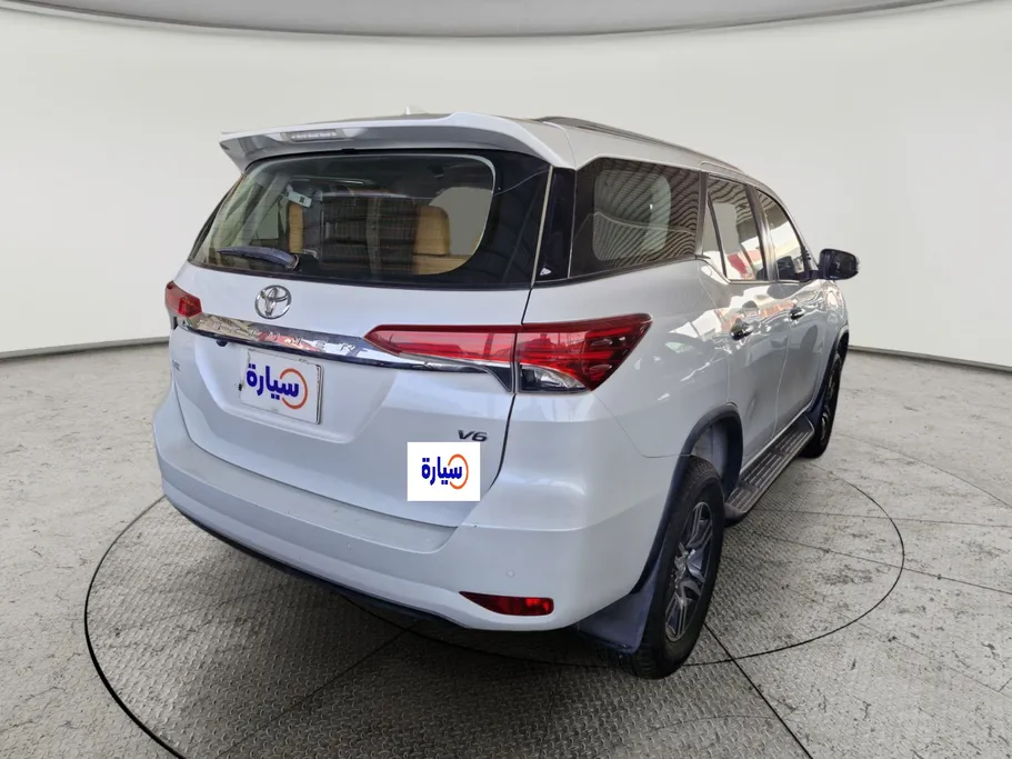 2023 Toyota Fortuner VX 