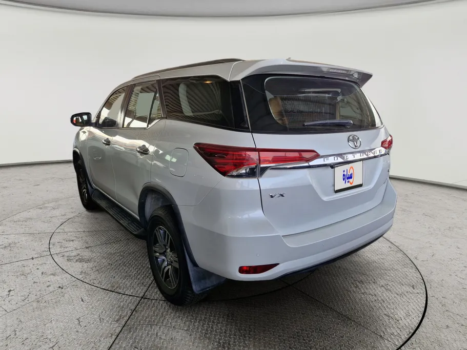 2023 Toyota Fortuner VX 