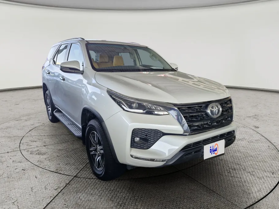2023 Toyota Fortuner VX 