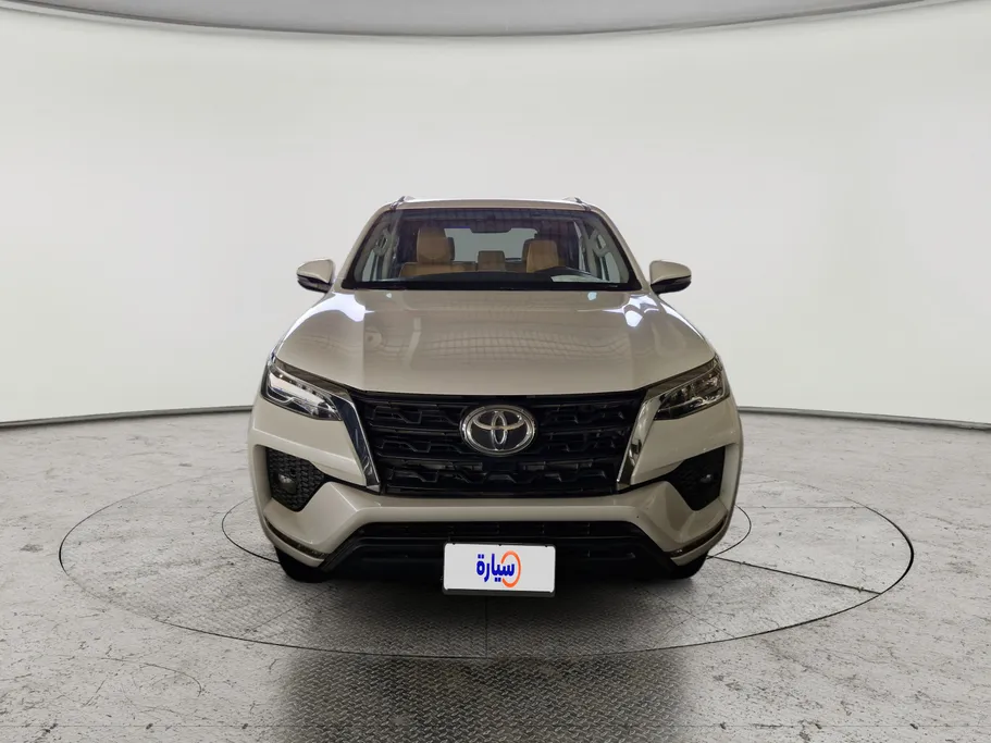 2023 Toyota Fortuner VX 