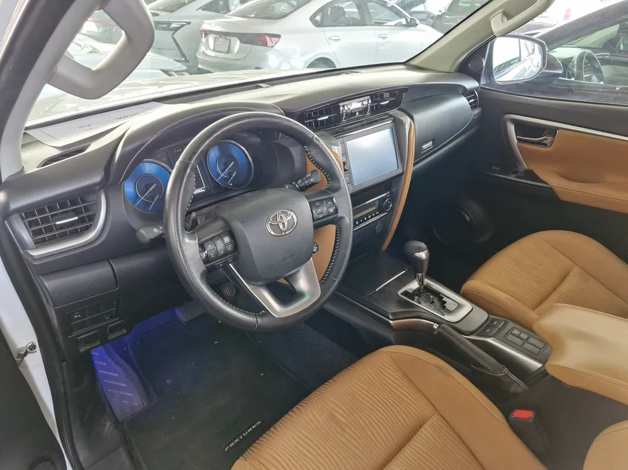 2023 Toyota Fortuner VX 