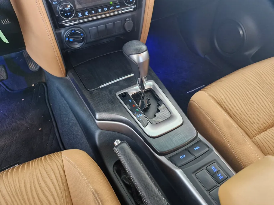 2023 Toyota Fortuner VX 