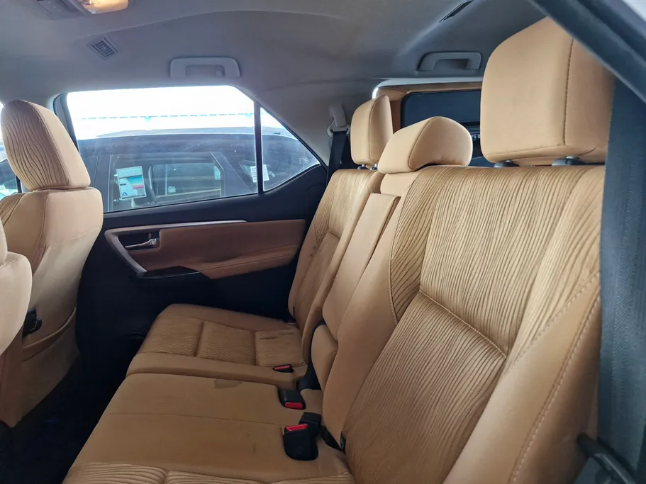 2023 Toyota Fortuner VX 