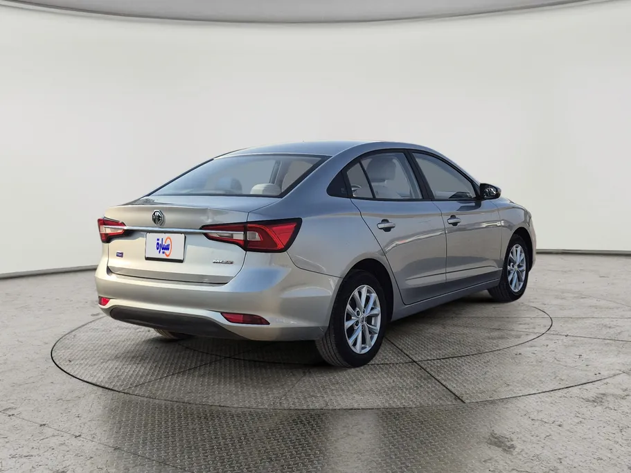 ام جي 5 STD 2023 