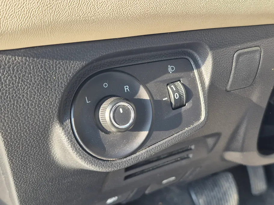 ام جي 5 STD 2023 