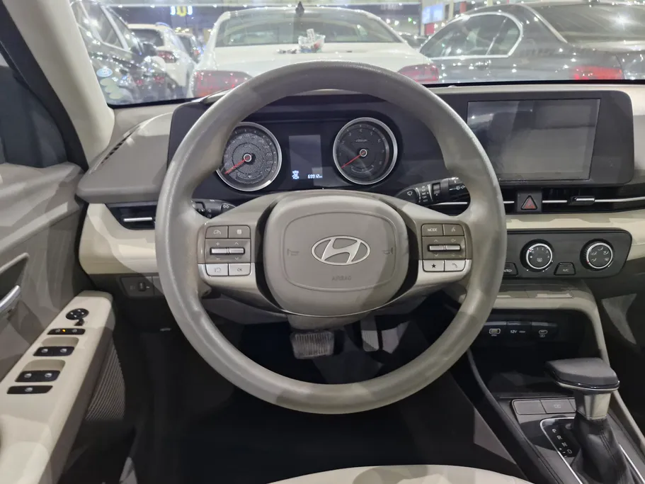 2024 Hyundai Accent Fleet 