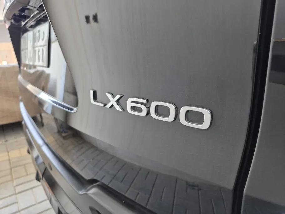 لكزس LX 600 2023 