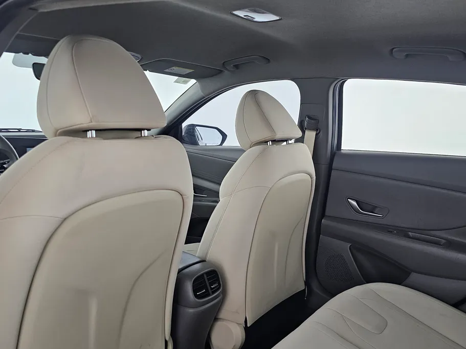 2022 Hyundai Elantra Fleet 