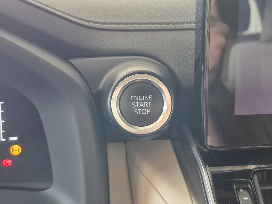 2025 Toyota Land Cruiser GXR 