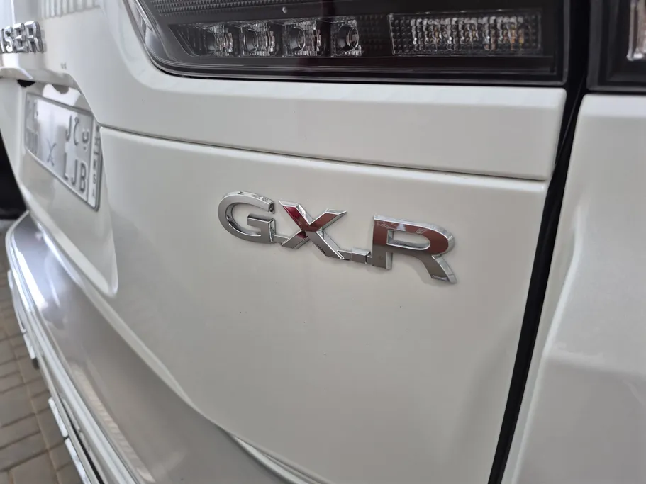 2025 Toyota Land Cruiser GXR 