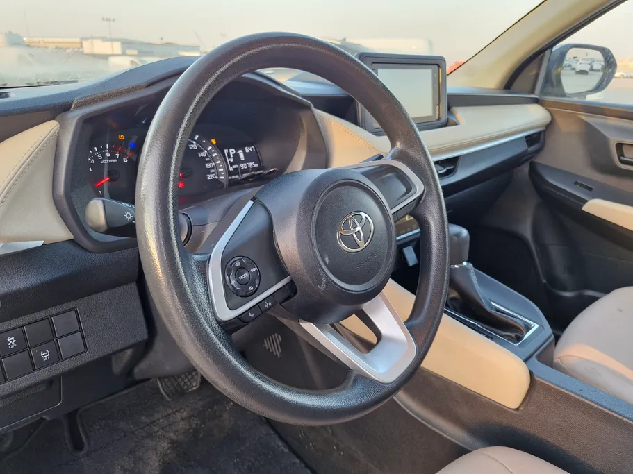 تويوتا يارس Y 2023 