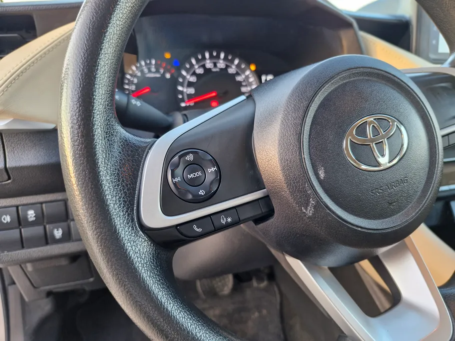 تويوتا يارس Y 2023 