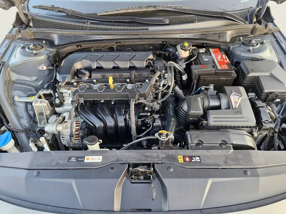 2023 Hyundai Elantra Smart 