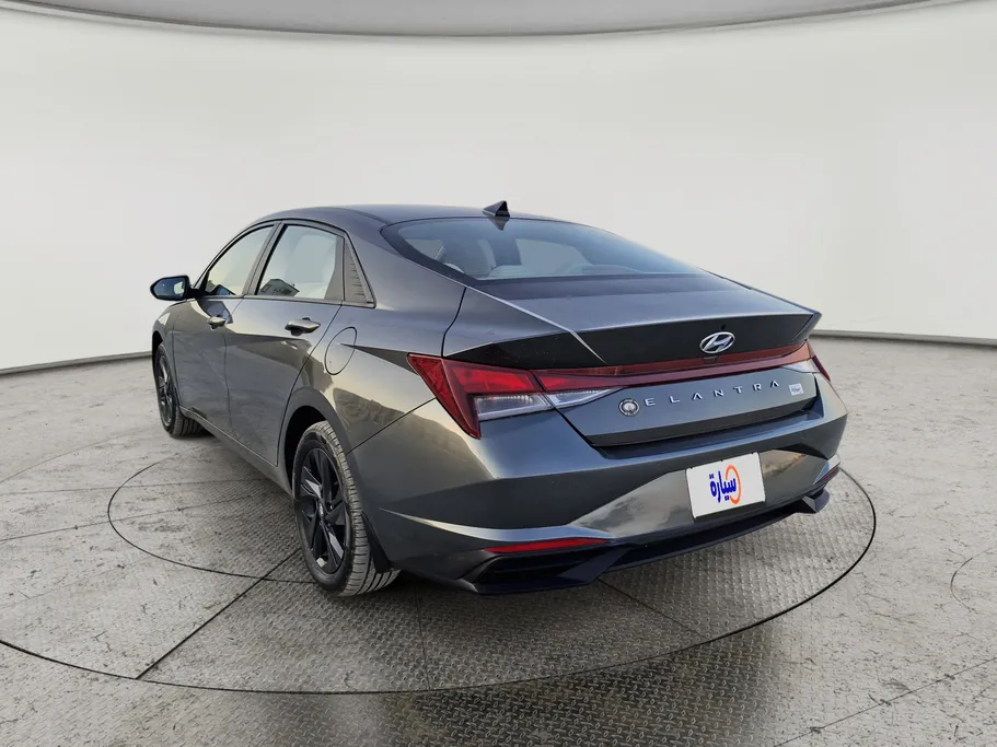 2023 Hyundai Elantra Smart 