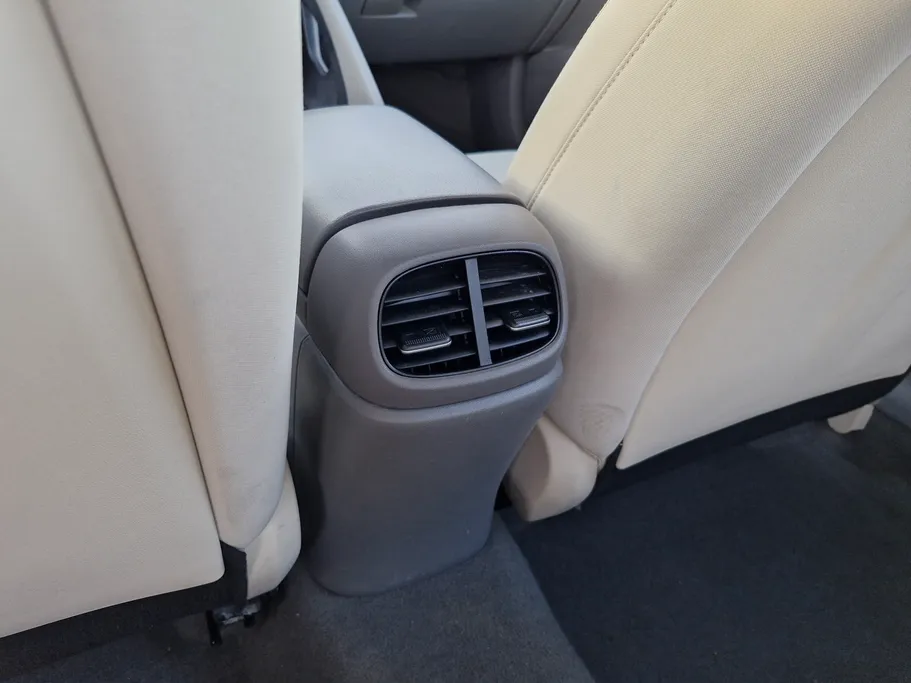 2023 Hyundai Elantra Smart 