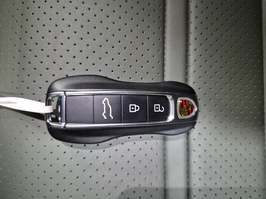 2025 Porsche Cayenne Coupe 