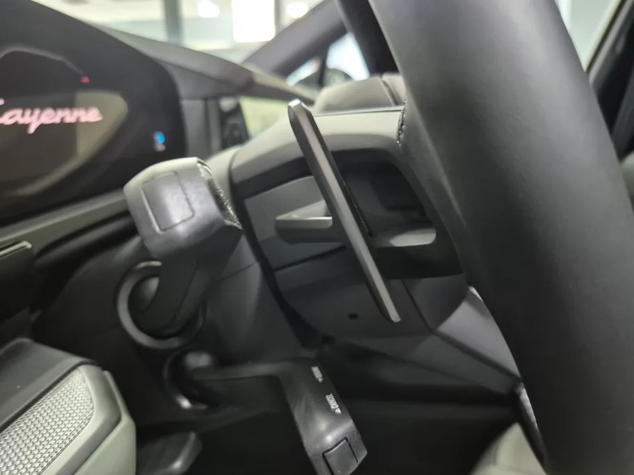 2025 Porsche Cayenne Coupe 