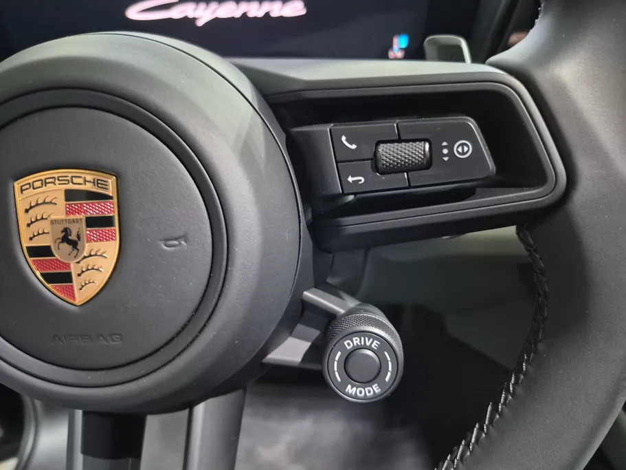 2025 Porsche Cayenne Coupe 