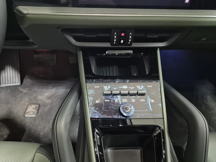 2025 Porsche Cayenne Coupe 