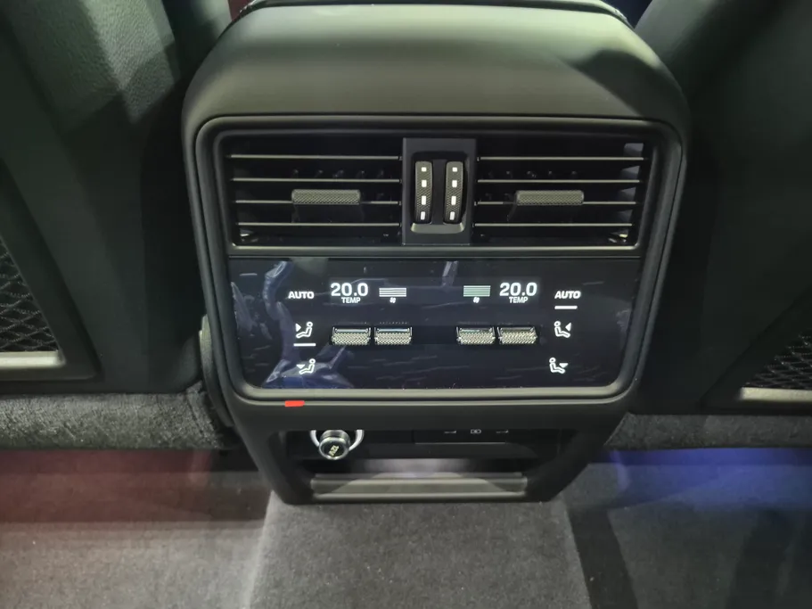 2025 Porsche Cayenne Coupe 