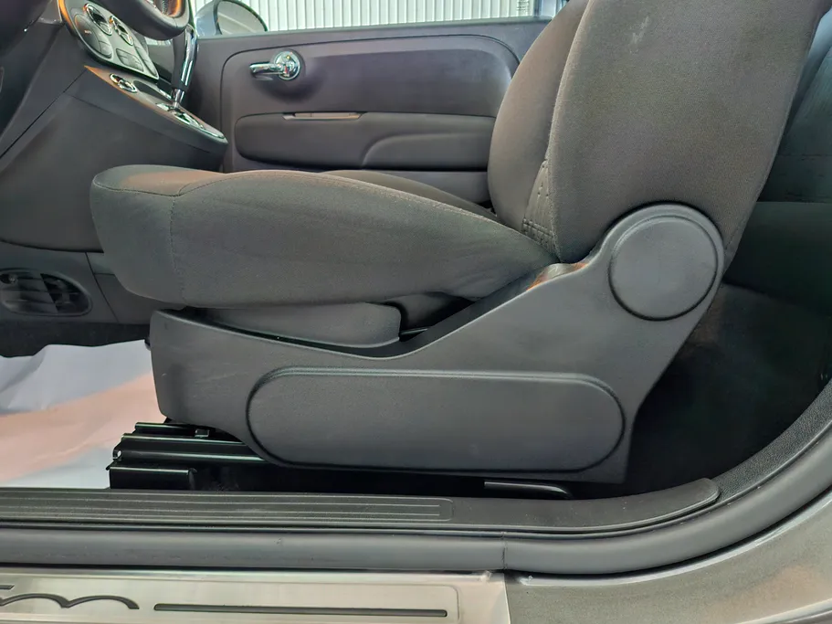 2024 Fiat 500 Hatchback 