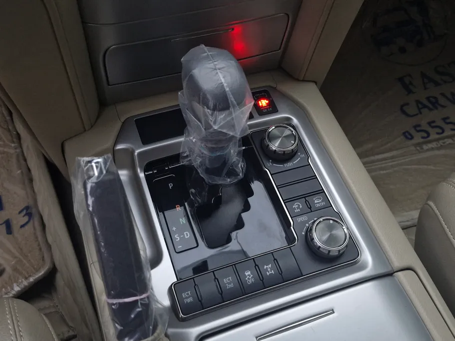 تويوتا لاندكروزر GXR1 2019 