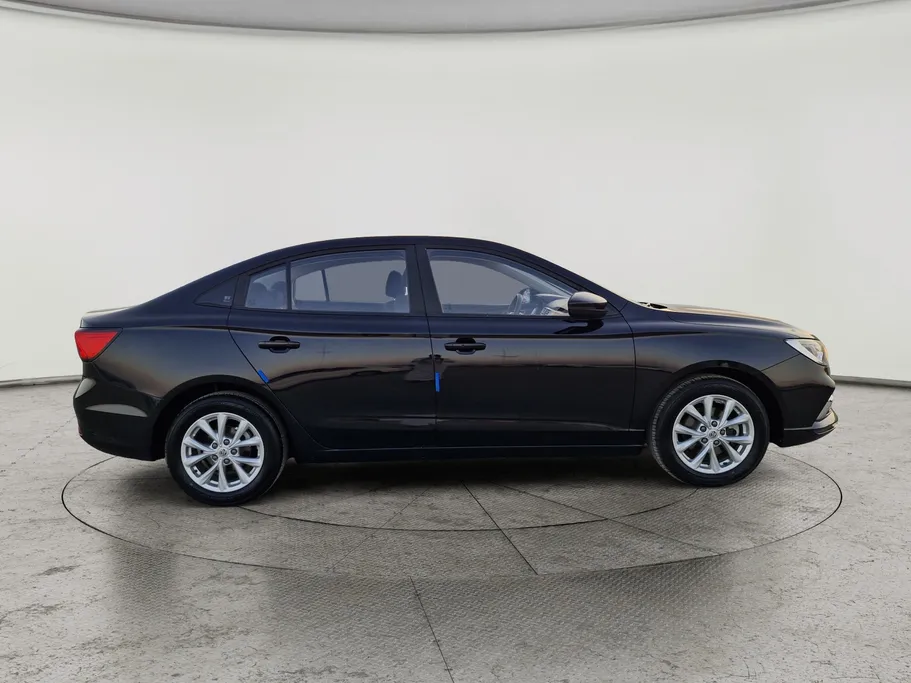 ام جي 5 STD 2023 