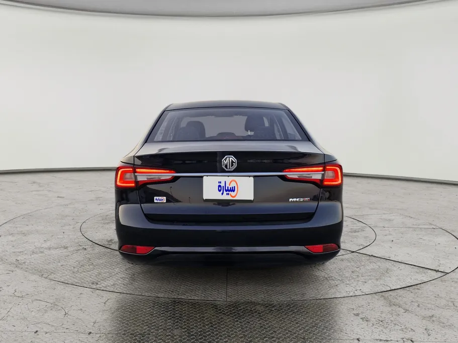 ام جي 5 STD 2023 