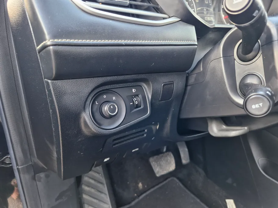 ام جي 5 STD 2023 