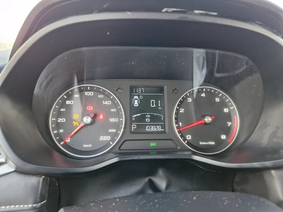 ام جي 5 STD 2023 