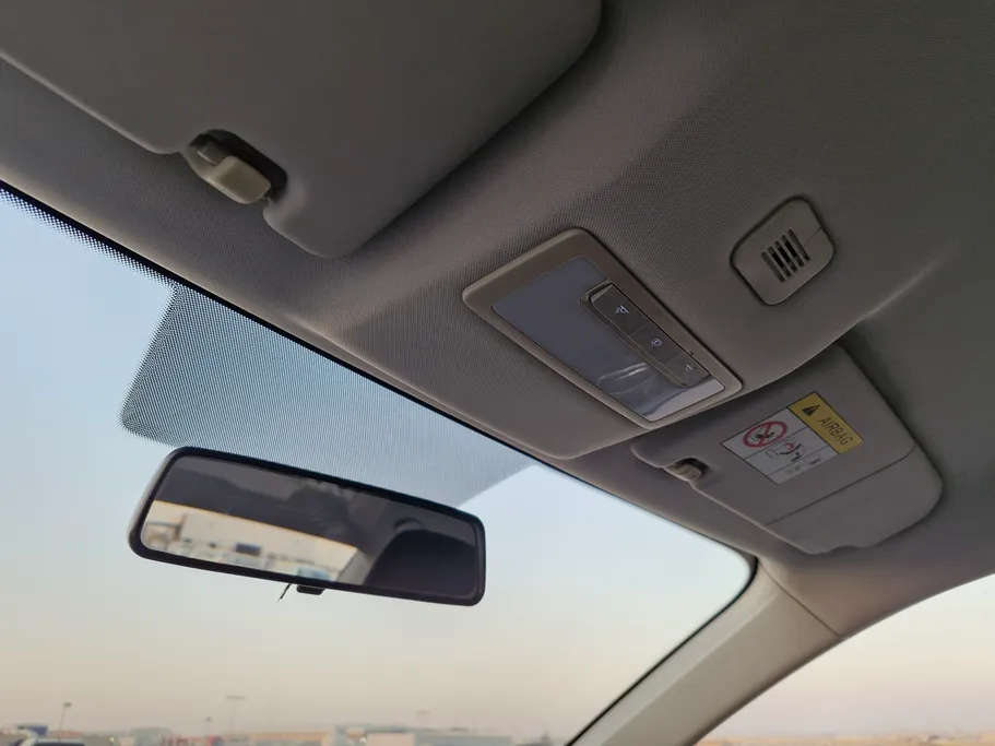 ام جي 5 STD 2023 