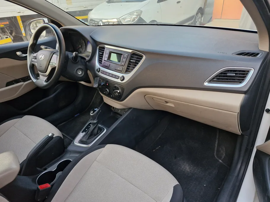 هيونداي اكسنت سمارت 2022 