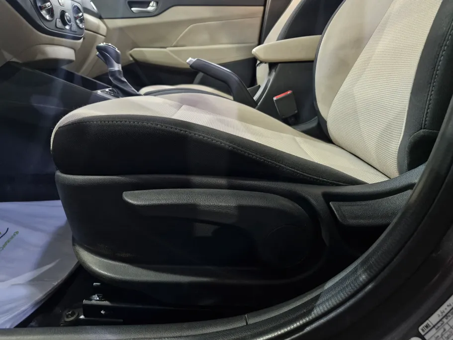 هيونداي اكسنت سمارت 2023 