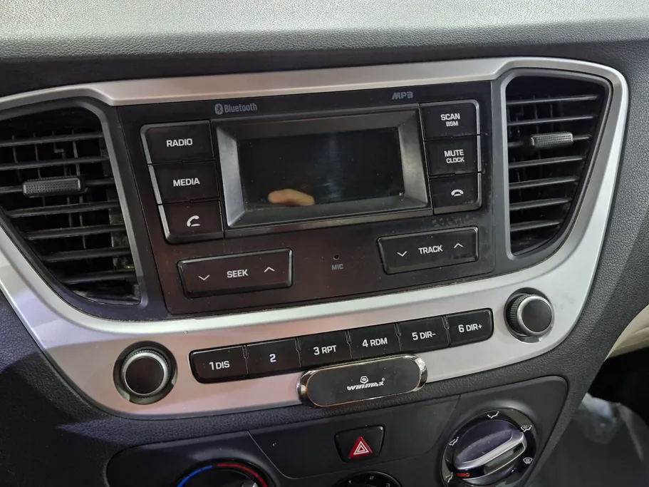 هيونداي اكسنت سمارت 2023 