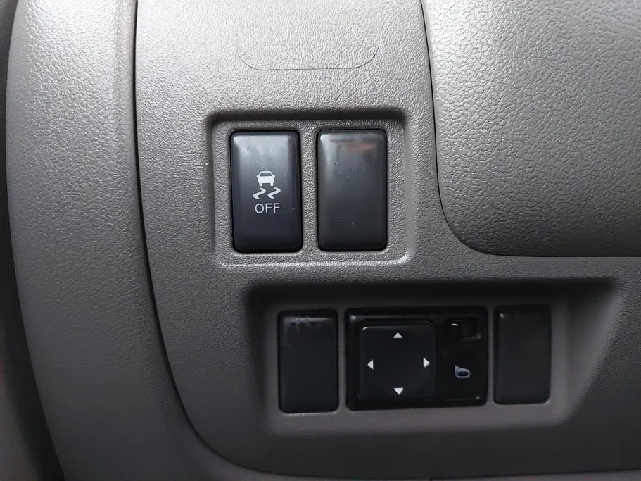 2023 Nissan Sunny SV Comfort 