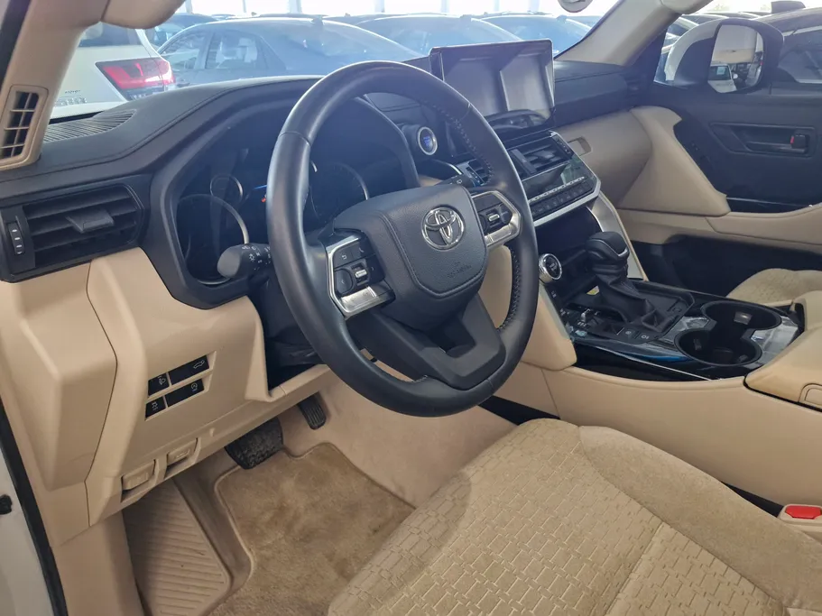 2023 Toyota Land Cruiser GXR 