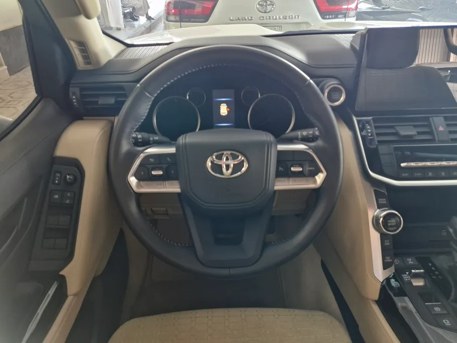 2023 Toyota Land Cruiser GXR 