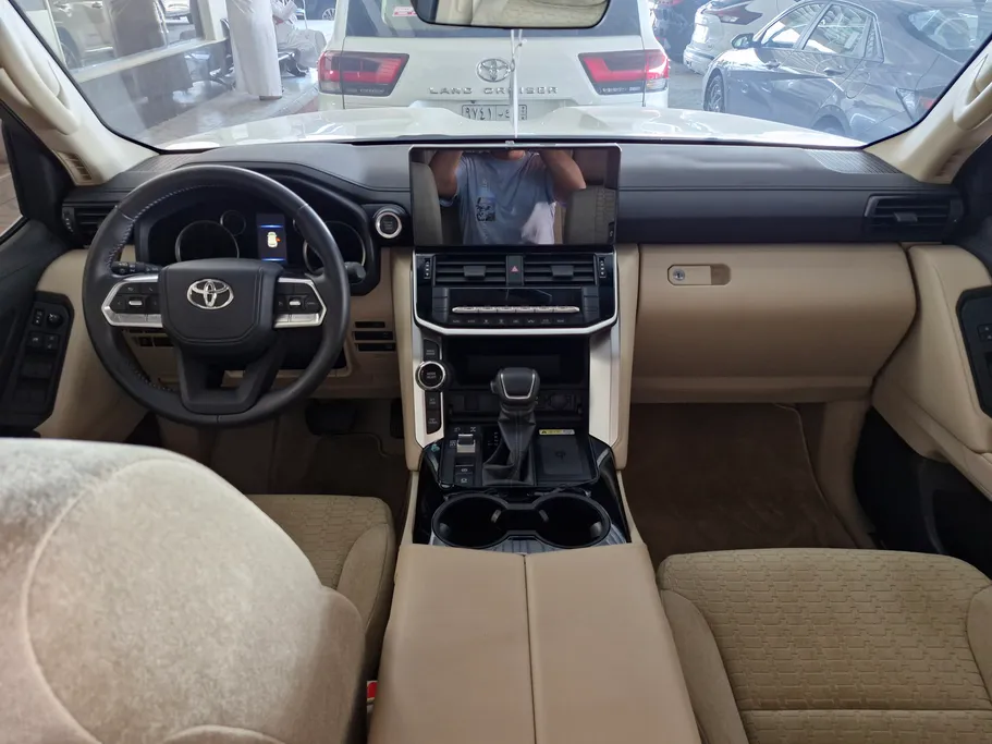 2023 Toyota Land Cruiser GXR 