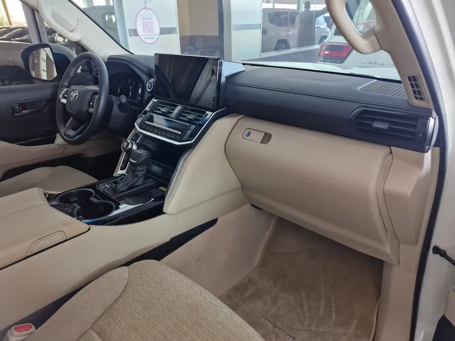 2023 Toyota Land Cruiser GXR 