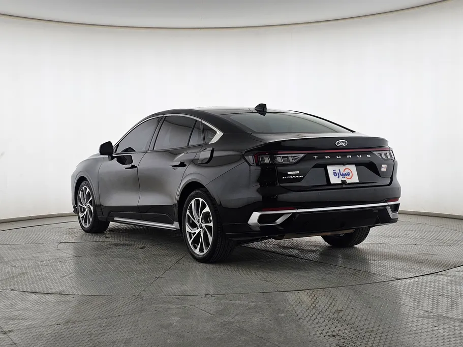 فورد تورس تيتانيوم الإصدار الجديد 2023 