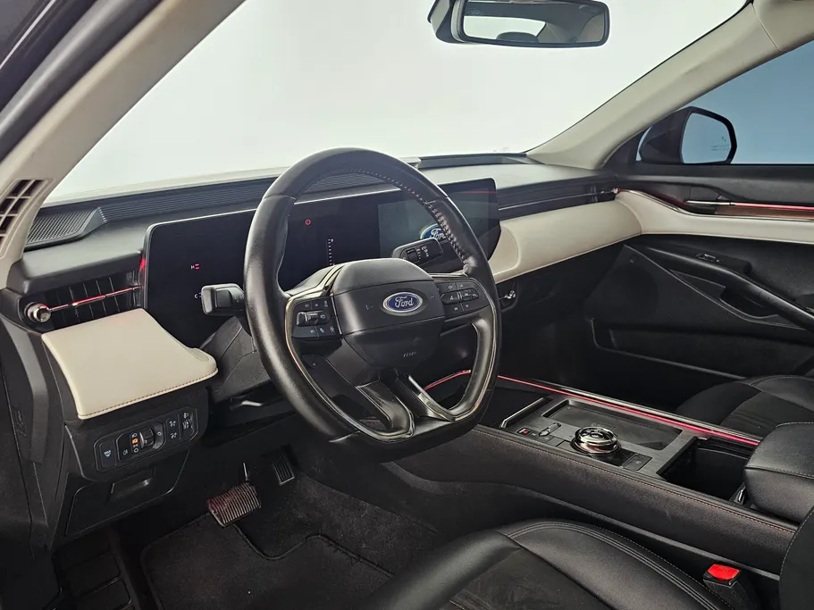 فورد تورس تيتانيوم الإصدار الجديد 2023 