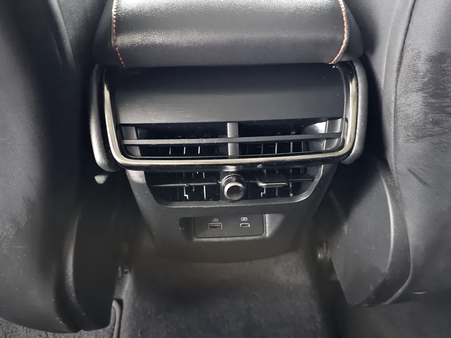 فورد تورس تيتانيوم الإصدار الجديد 2023 