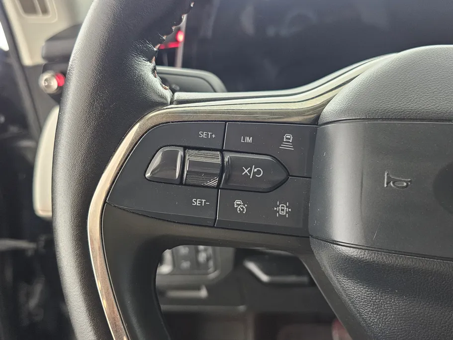 فورد تورس تيتانيوم الإصدار الجديد 2023 