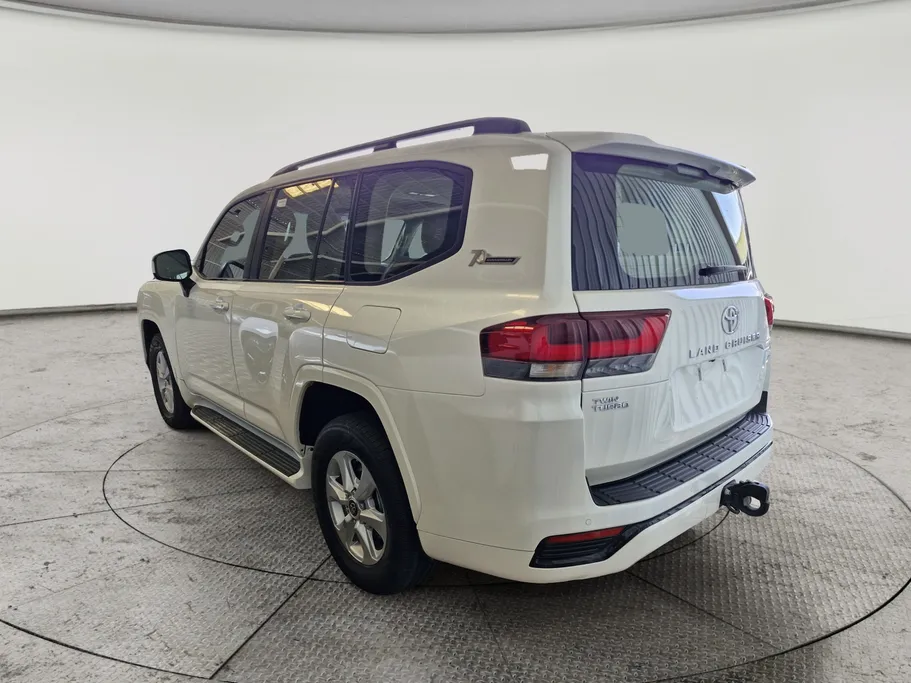 تويوتا لاندكروزر GXR 2022 