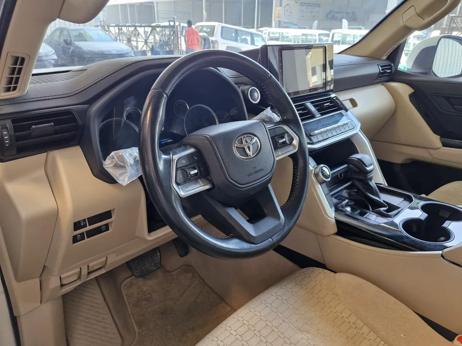 تويوتا لاندكروزر GXR 2022 