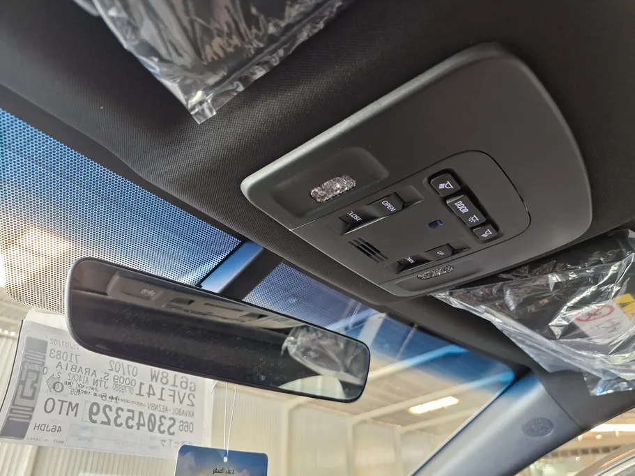 تويوتا كامري LE 2025 