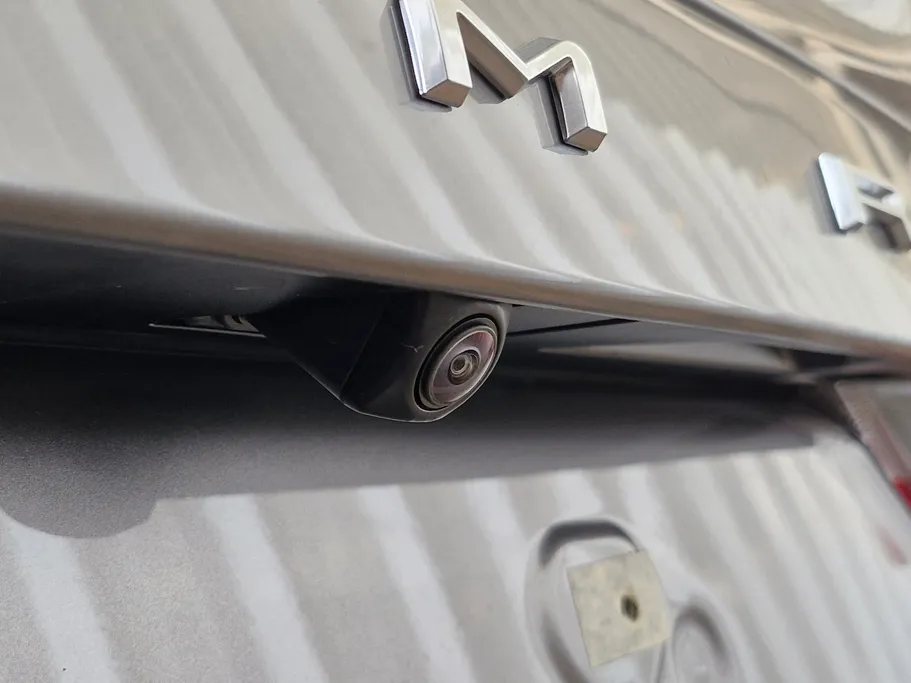 تويوتا كامري LE 2025 