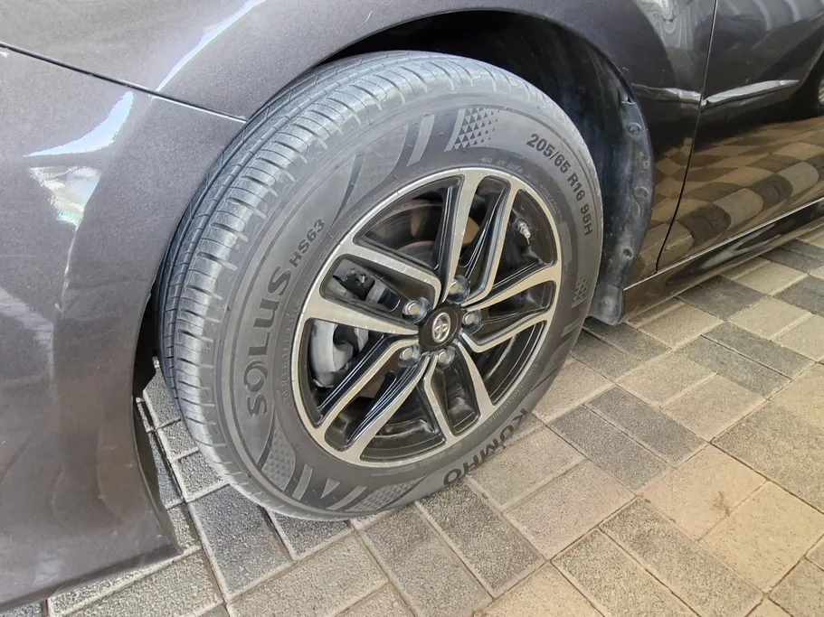 2021 Toyota Camry  LE 