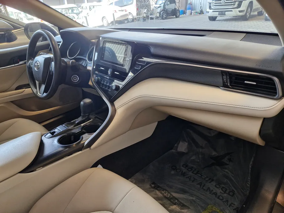 2021 Toyota Camry  LE 