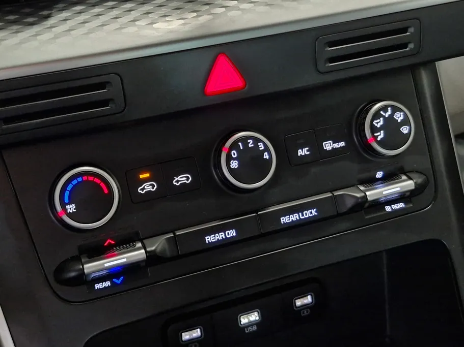 كيا كرنفال LX 2023 